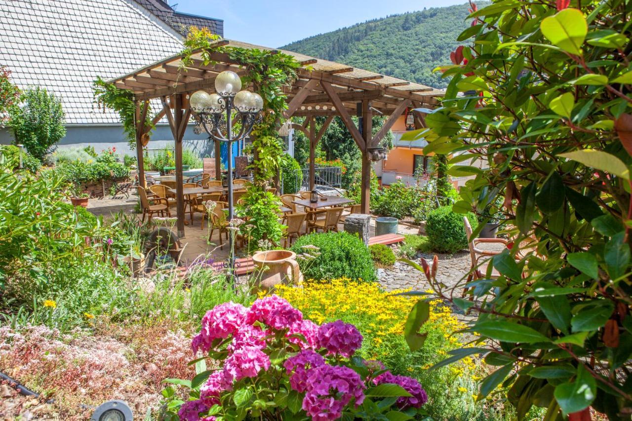 Weinhotel Hubertus Garni クロッテン エクステリア 写真