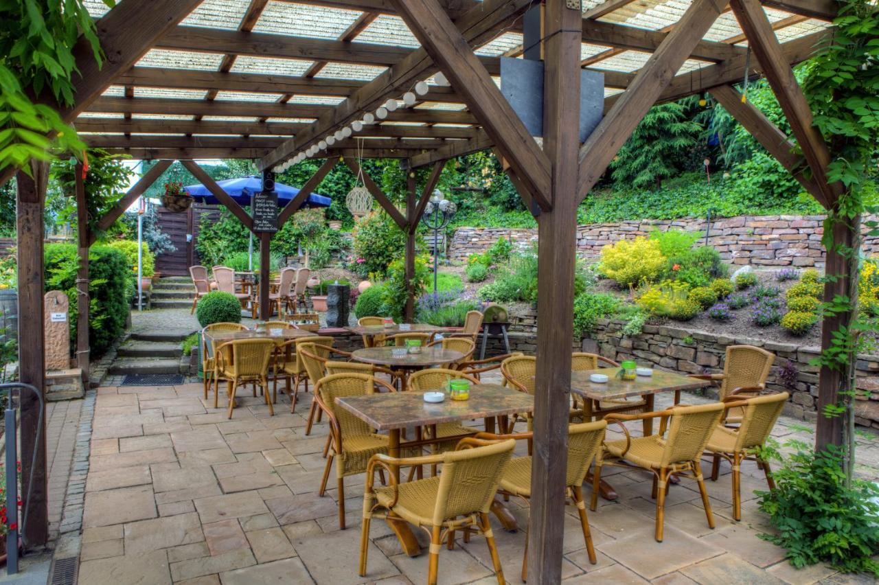 Weinhotel Hubertus Garni クロッテン エクステリア 写真