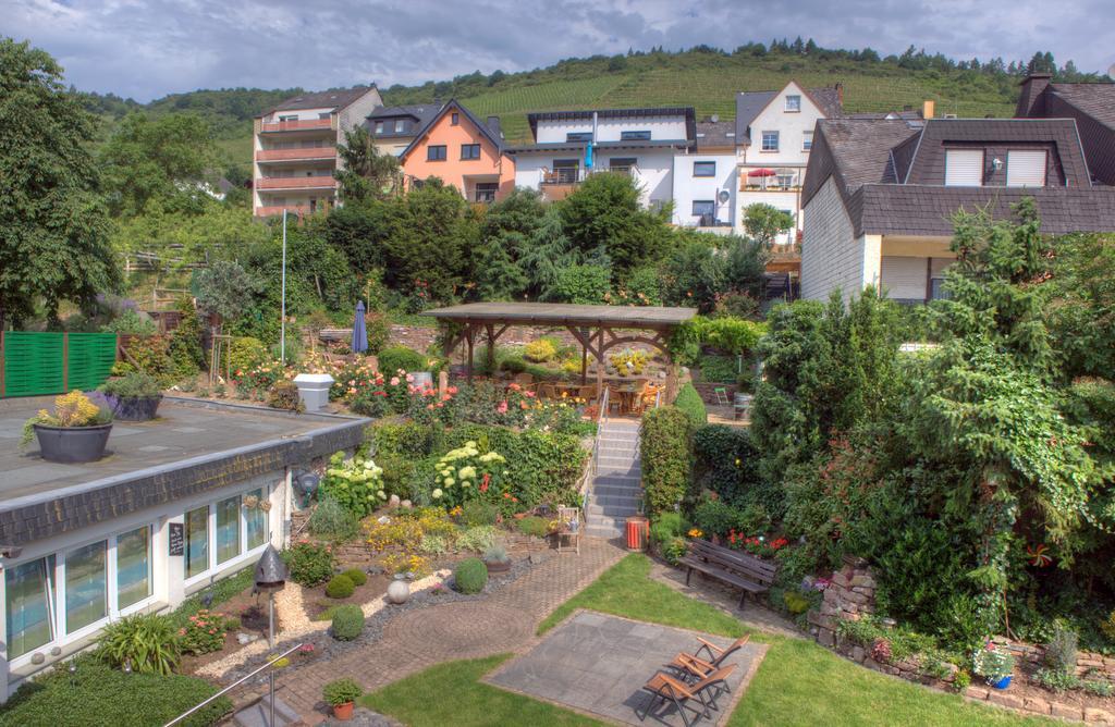 Weinhotel Hubertus Garni クロッテン エクステリア 写真