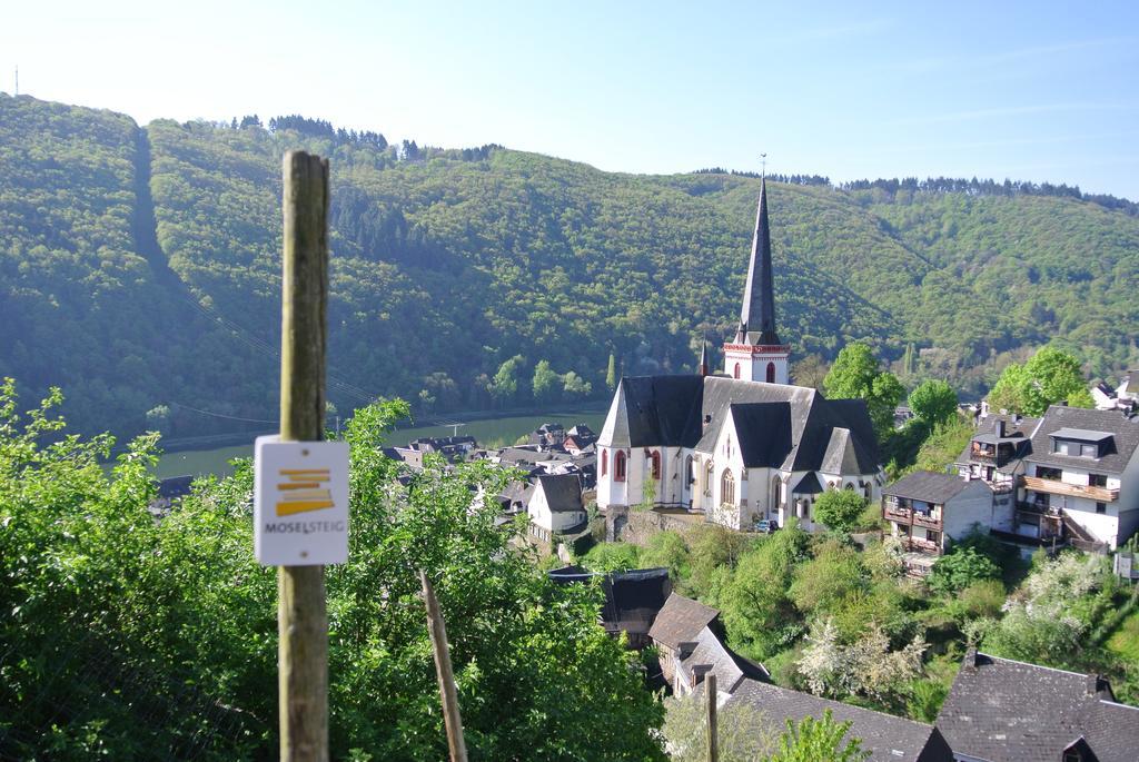 Weinhotel Hubertus Garni クロッテン エクステリア 写真