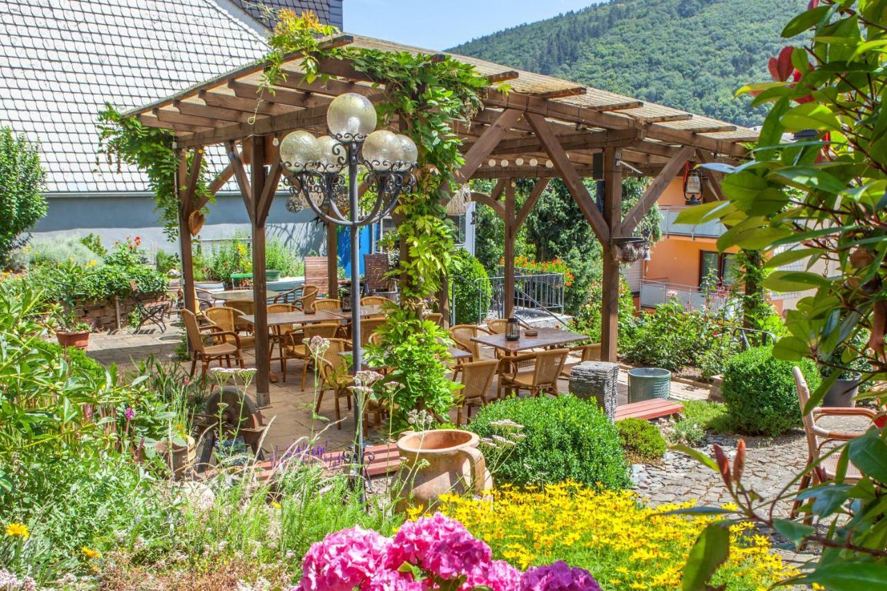 Weinhotel Hubertus Garni クロッテン エクステリア 写真