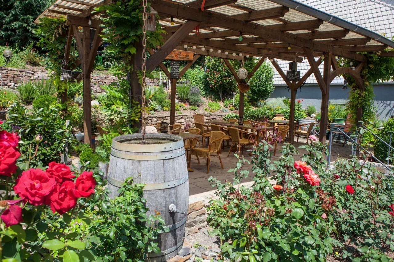 Weinhotel Hubertus Garni クロッテン エクステリア 写真